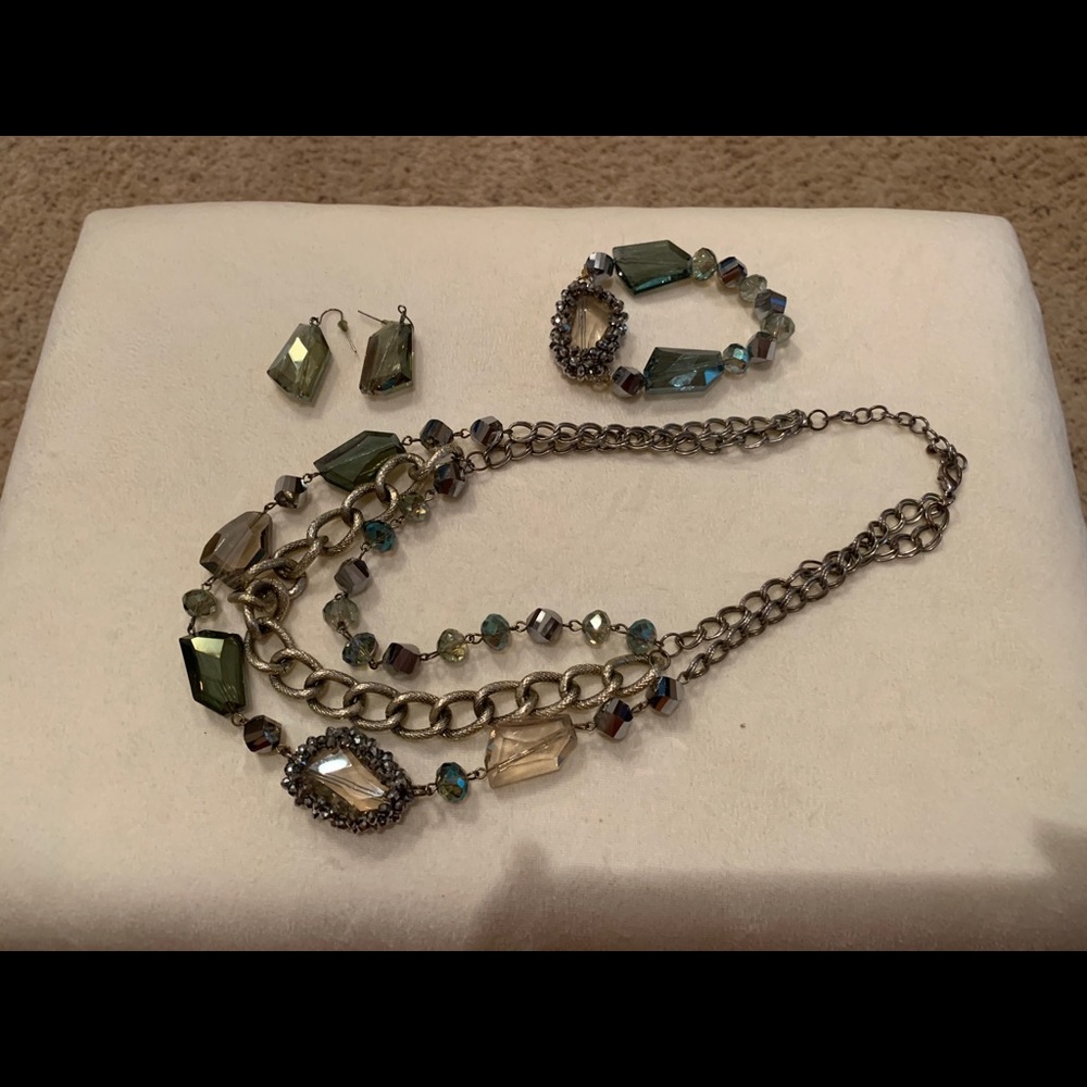 Shimmering green jewelry set from Charming Charlie